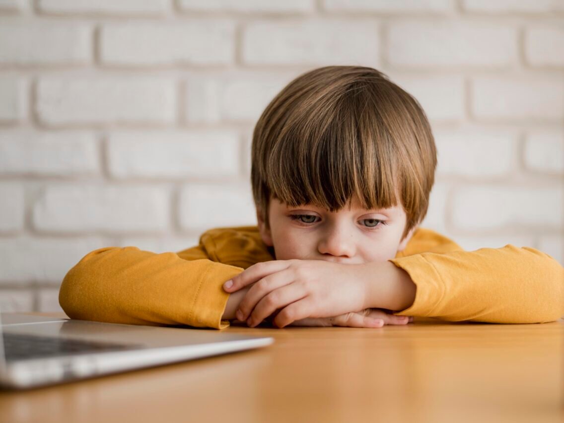 Por qué el aburrimiento es importante: lo que le pasa al cerebro de tu hijo cuando no tiene nada que hacer