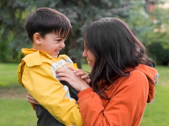 Castigos vs Consecuencias: Guía Montessori para Criar con Respeto