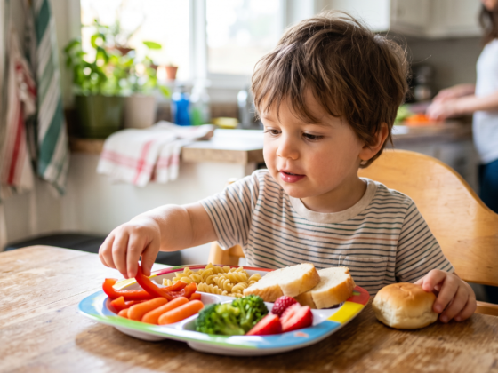 Tu hijo solo quiere comer carbohidratos? qué significa y cómo ampliar su alimentación
